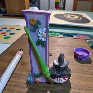 1999 Mary Engelbreit Standing  "I" Alphabet Letter Ink Ivy Resin 2.5"H